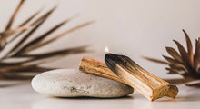 Load image into Gallery viewer, Palo Santo - 1 oz pack